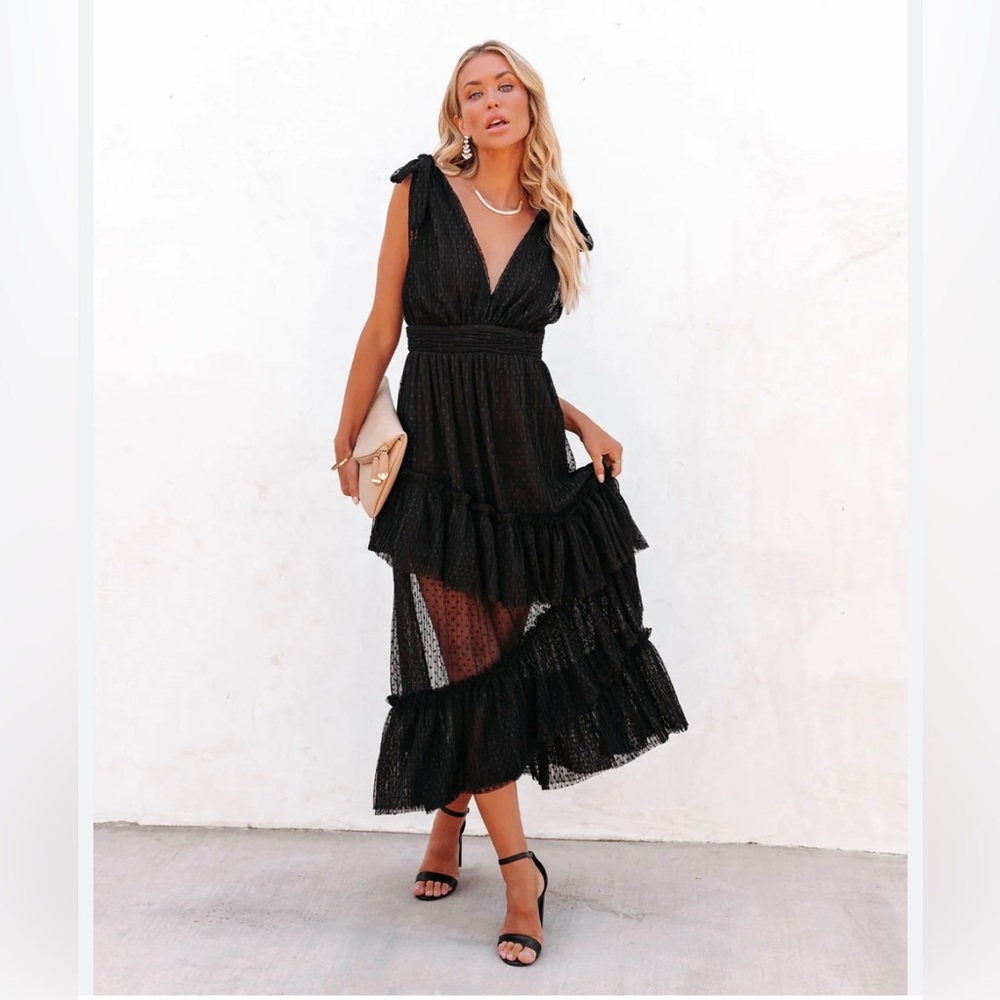 VICI Carrie In Paris Tiered Tulle Midi Dress - Black sz Large